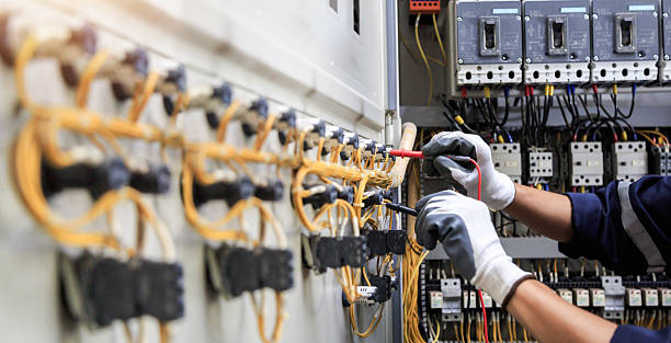 Professional Electrician technician working in Kerens, TX